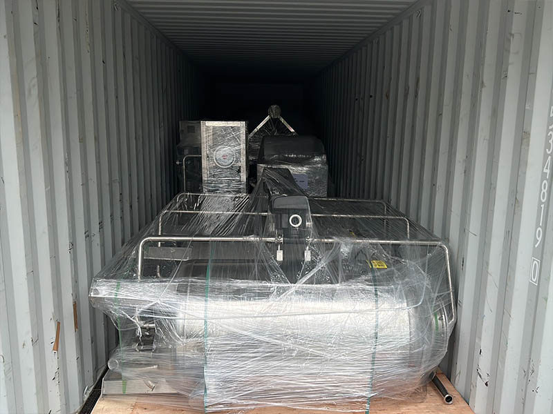 수처리 용기 선적 및 출항