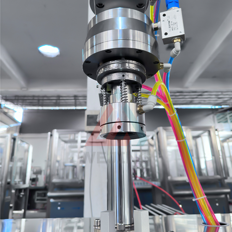 공압 제어 반자동 BOV 에어로졸 가스 충진 및 씰링 기계